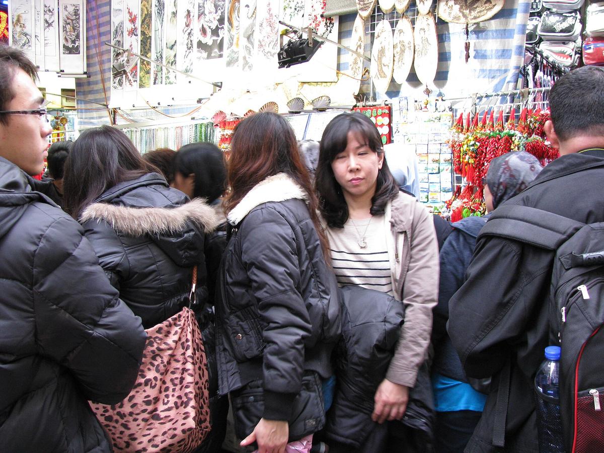 crowded Chinese tourist site queue