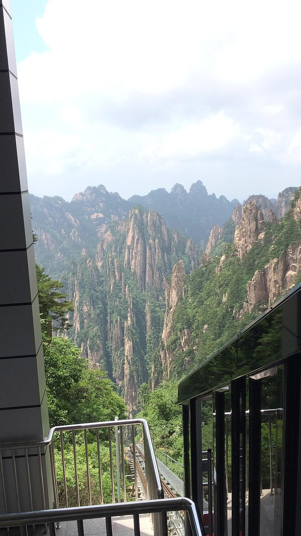 Huangshan cable car station
